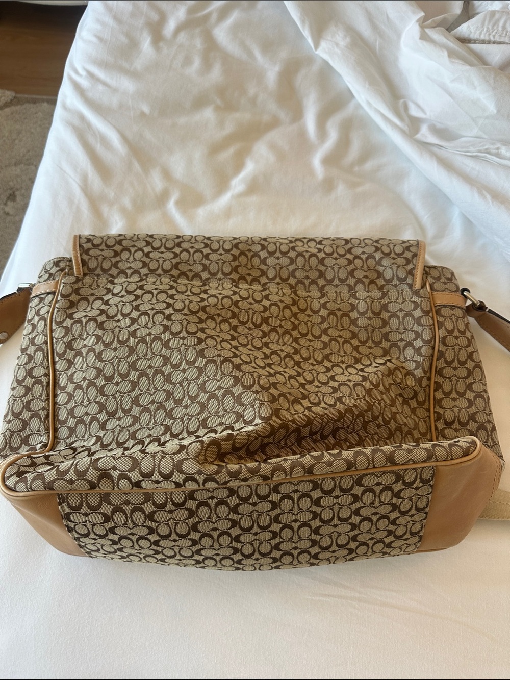 (Negotiable) Coach Signature Canvas Messenger Bag in Brown and Tan - Picture 4 of 4
